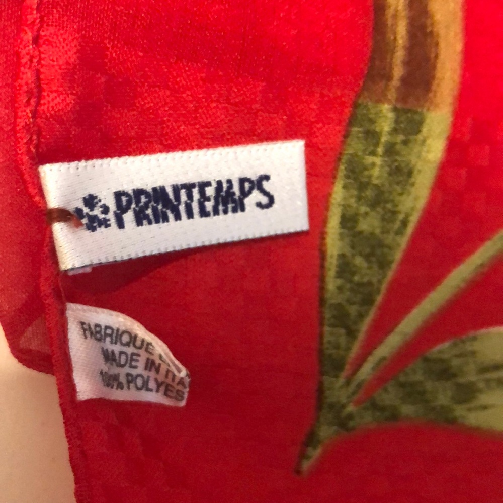 Beautiful Large Tulip Pattern Scarf - image 2